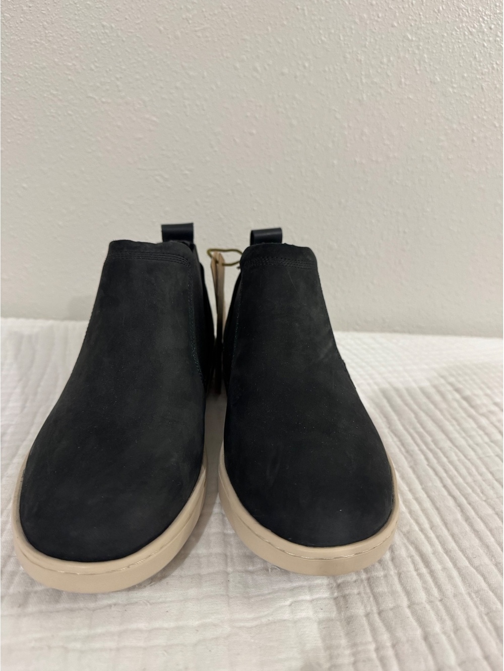 NEW OluKai Pehuea Mid Women’s Shoes/Booties – Lava Rock – Size 8.5